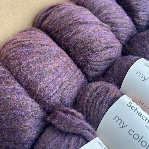 Schachenmayr Freundin Yarn in Deep Purple lot 10 balls - Picture 7 of 8